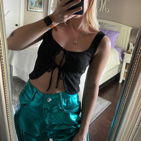 Tie crop top - Picture 2 of 4